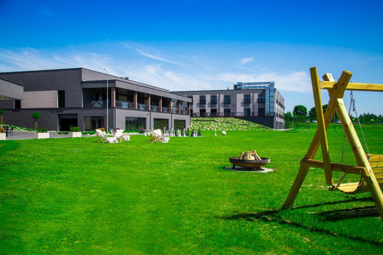 Hotel Rondo Wabrzezno Exterior photo